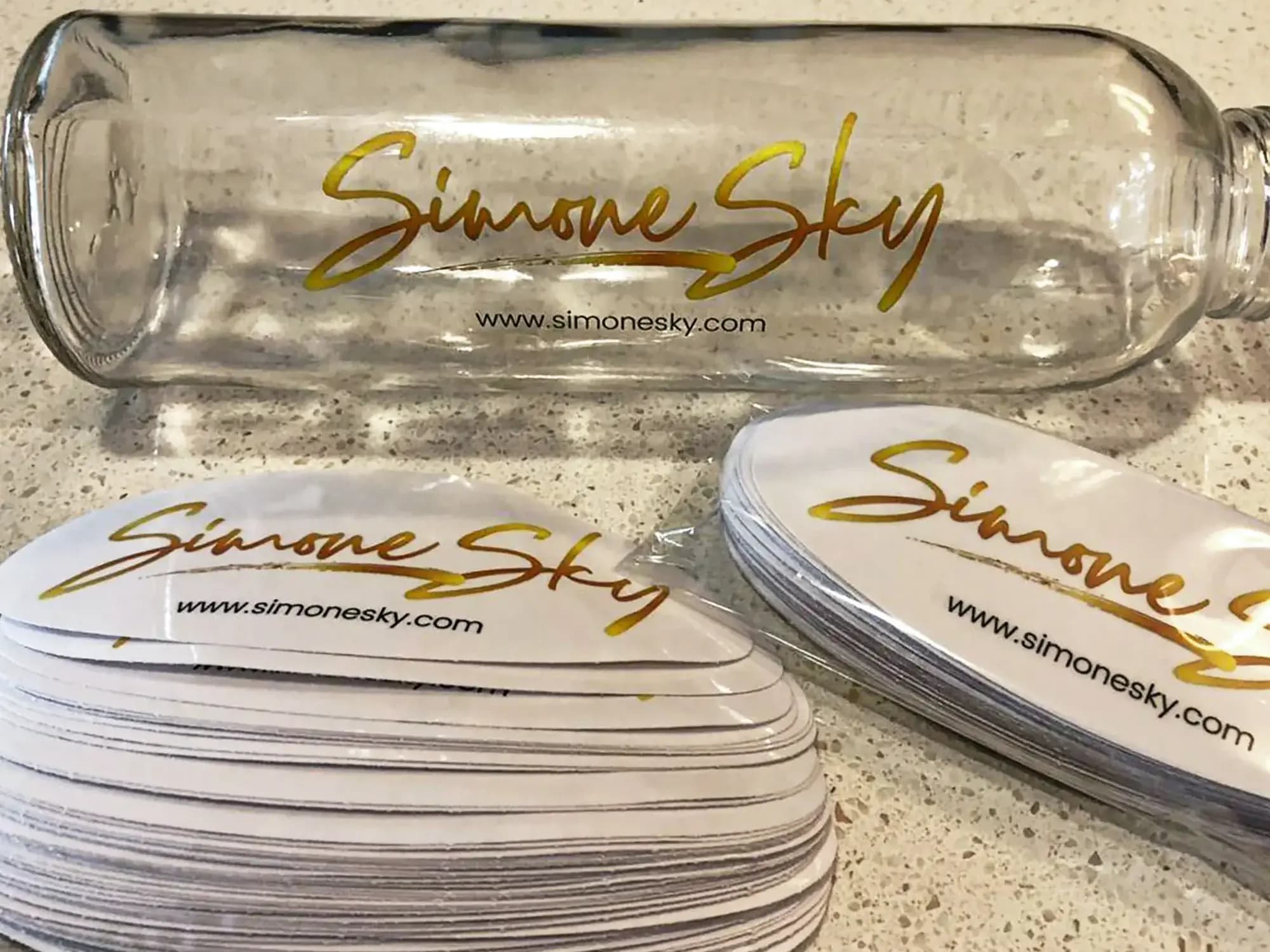 Dishwasher-safe transparent sticker for bottles